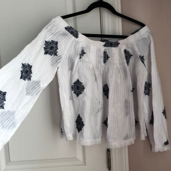 Altr’d State - off the shoulder top - Picture 2 of 3